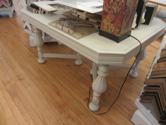Gray painted 5 leg table