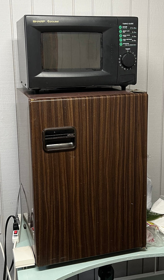 microwave/fridge